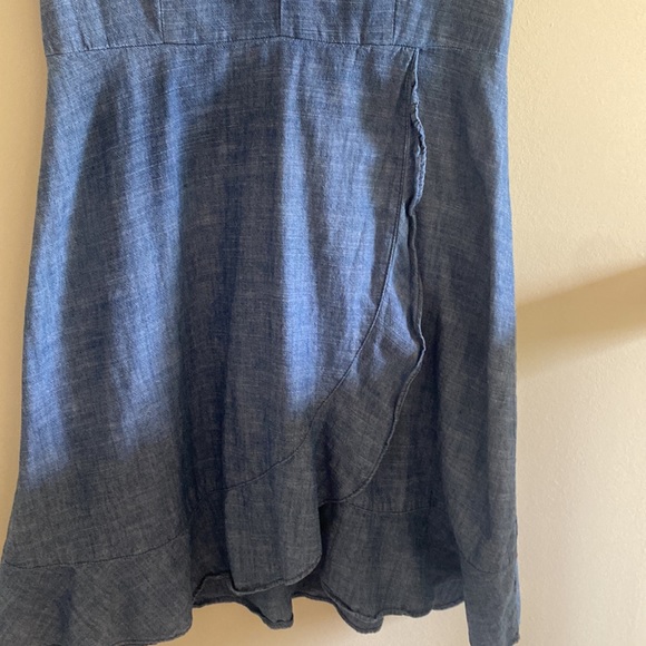 J Crew Chambray cute ruffle tie sleeved dress 👗 ☀️ - Picture 4 of 5